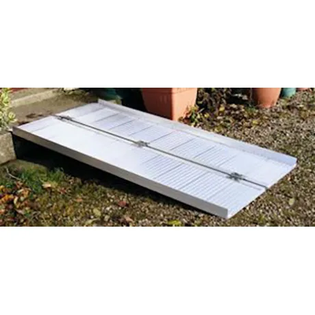 Folding_Suitcase_Ramp.jpg